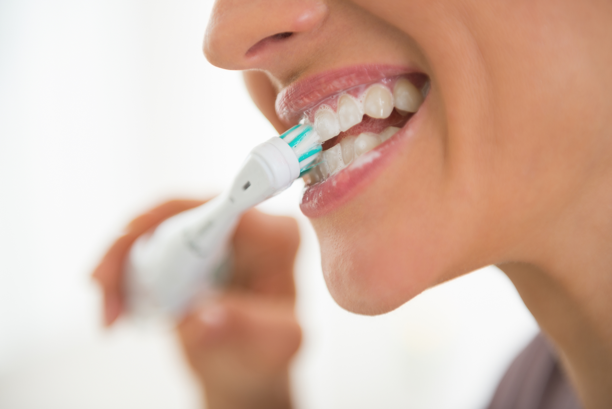 how to brush your teeth the right way - serena dental whitton