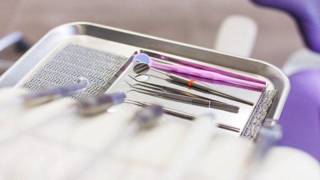 clean dental appliances
